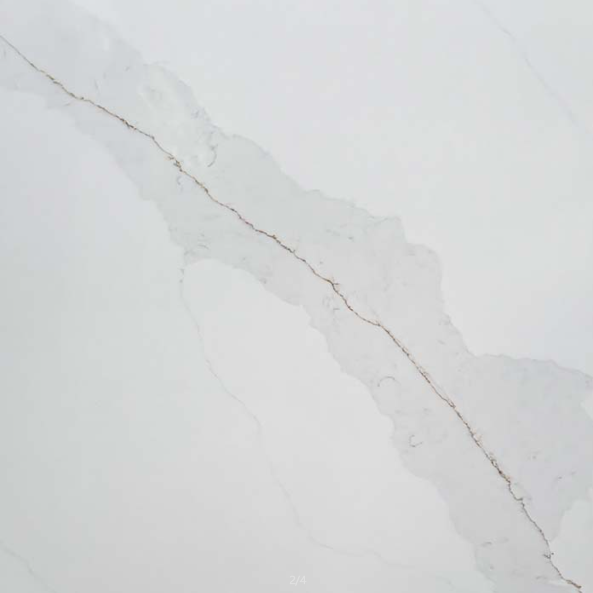 Calacatta Fiorita · 126" x 63"