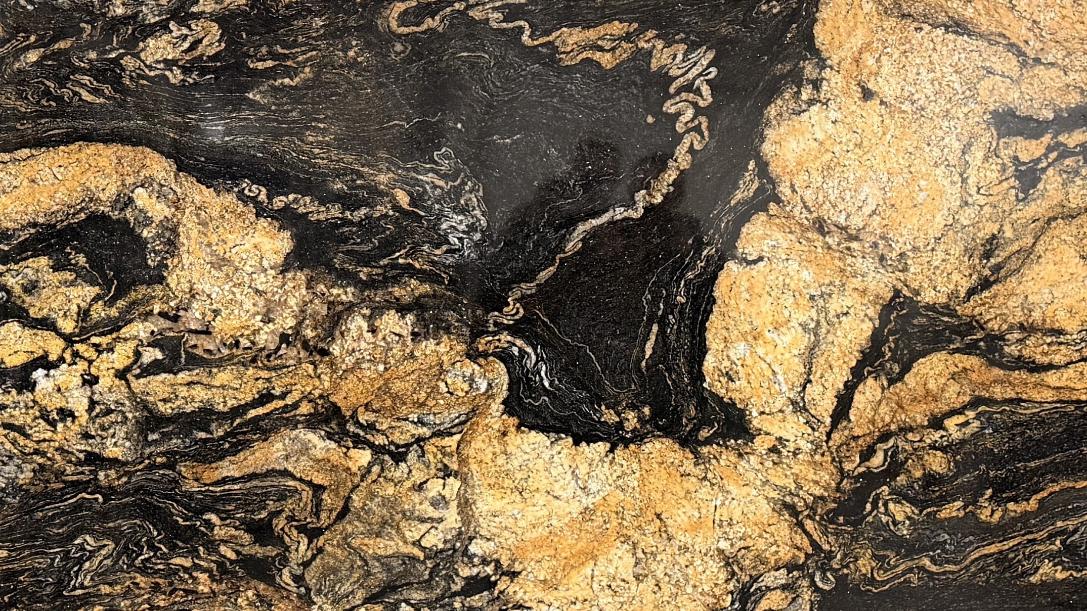 Oro Noir #48390 · 135" X 81"