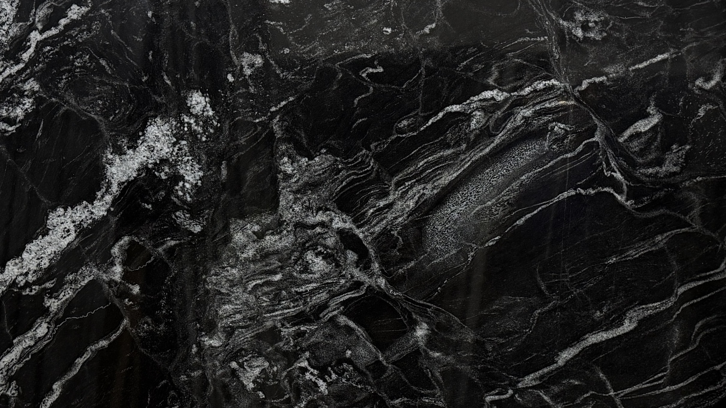 Silver Waves #2247 · 133" X 79"