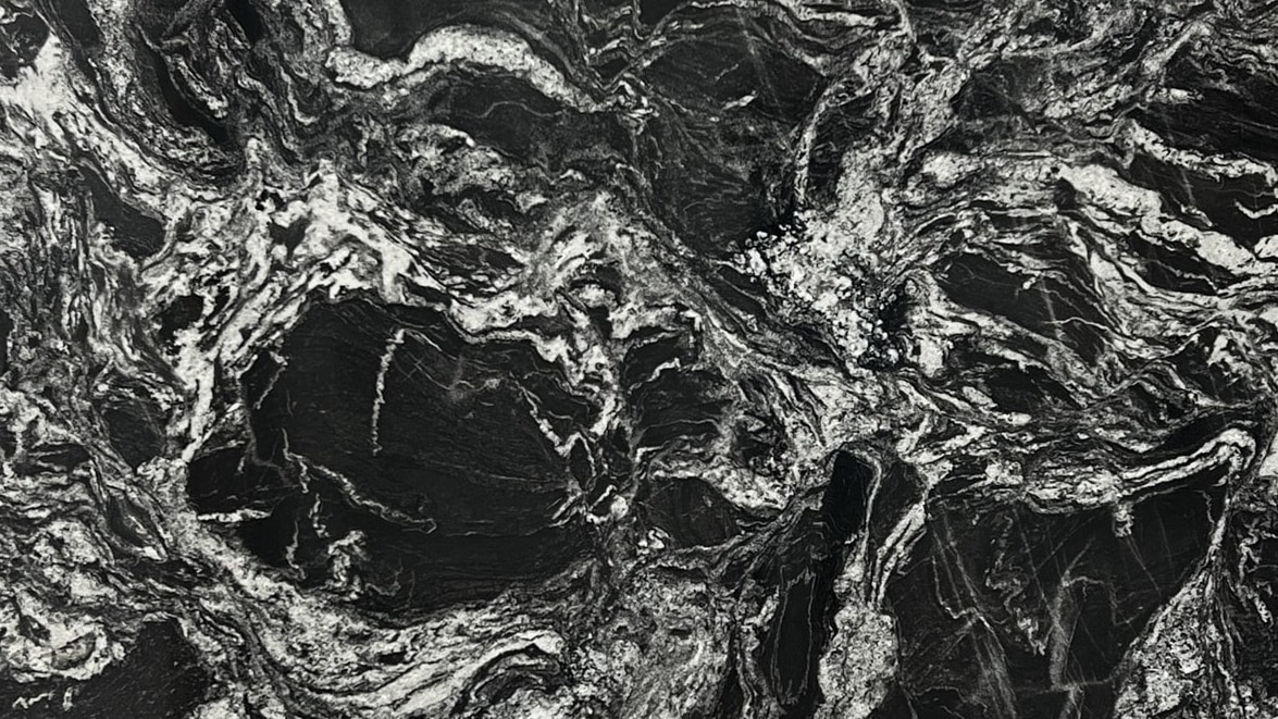 Silver Waves #5542 · 125" X 79"