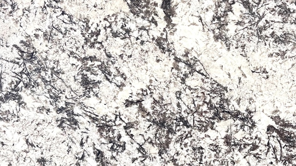 Alaska White #C-45638 · 128" X 80"