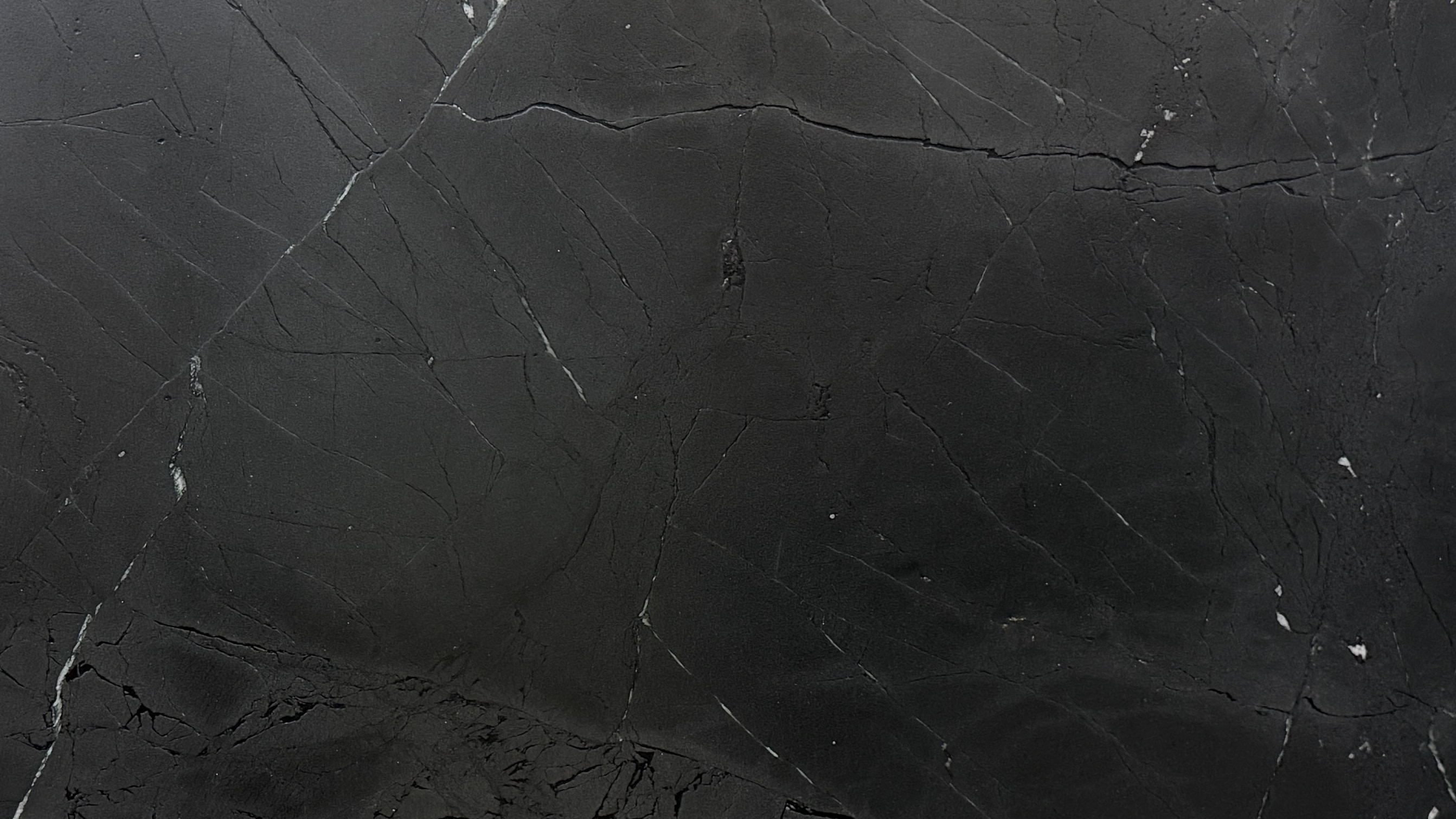 Diamond Black Leather #55181 · 122" X 80"