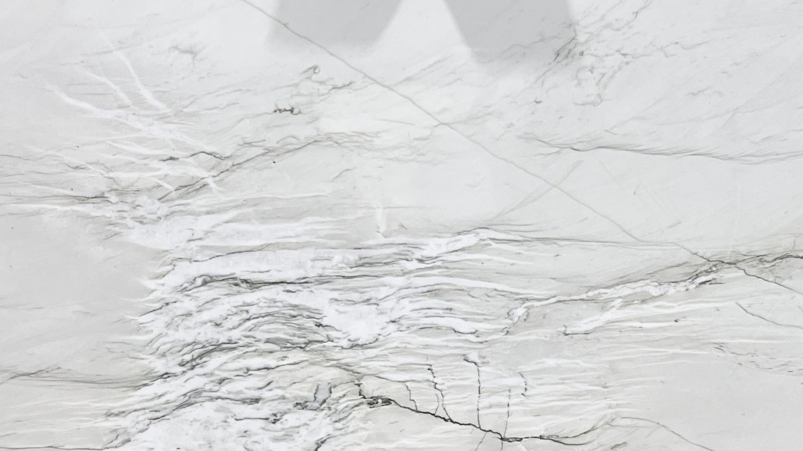 Bianco Superior #3948 · 127" X 81"