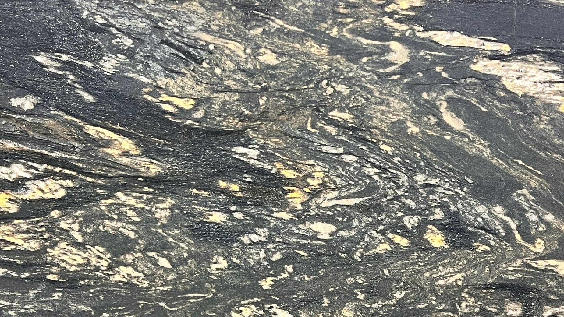 Belvedere Leather #44504 · 123" X 76"