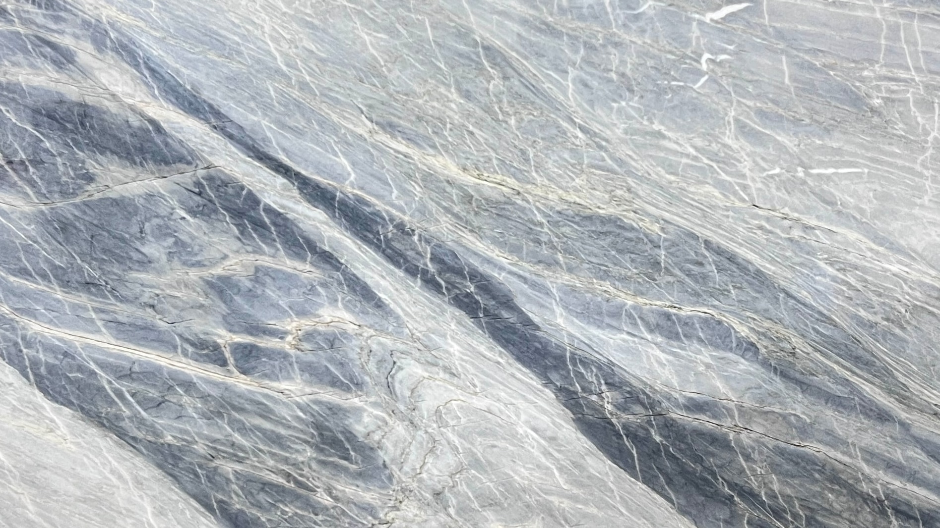 Bali Blue #549 · 126" X 77"
