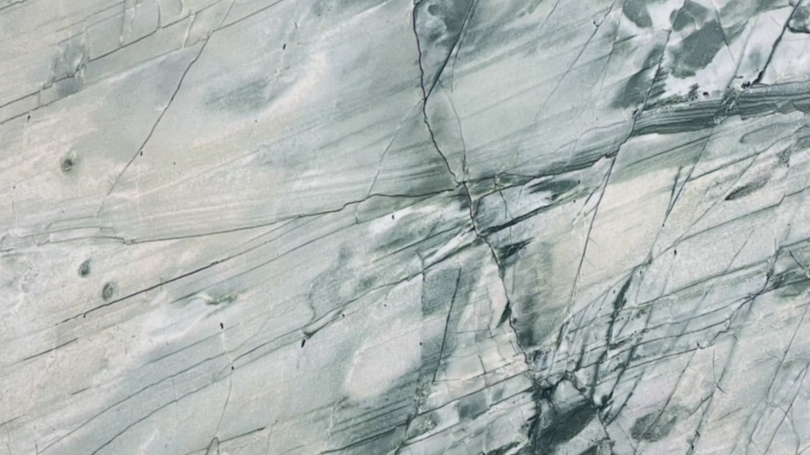 Aqua #735 · 133" X 78"